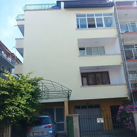 Guest house Heidi's - Summer 3*